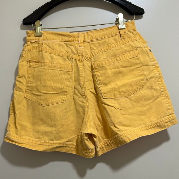 Pre-loved Gap 100% Cotton Yellow Shorts Size 12 - Picture 2 of 4
